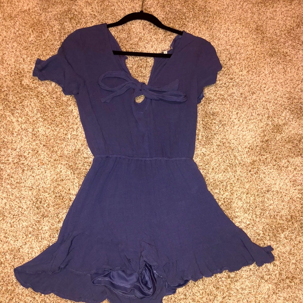 Women’s XS Charlotte Russe Linen Lilac Romper